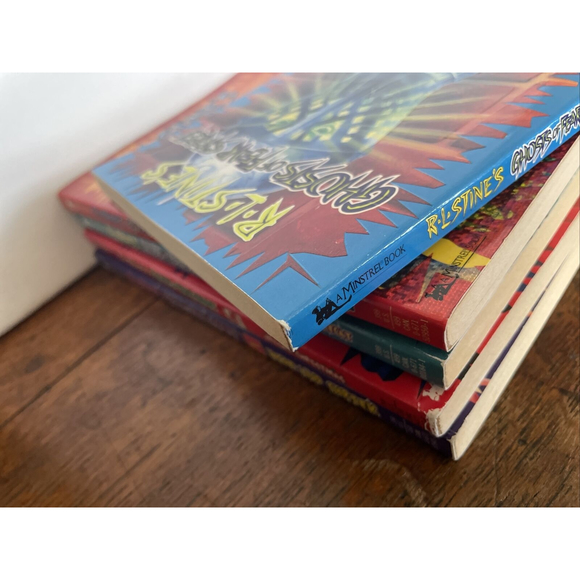 Lot of 7 Goosebumps Ghosts of Fear Street Series Books R. L. Stine 1st Printings - Picture 10 of 10